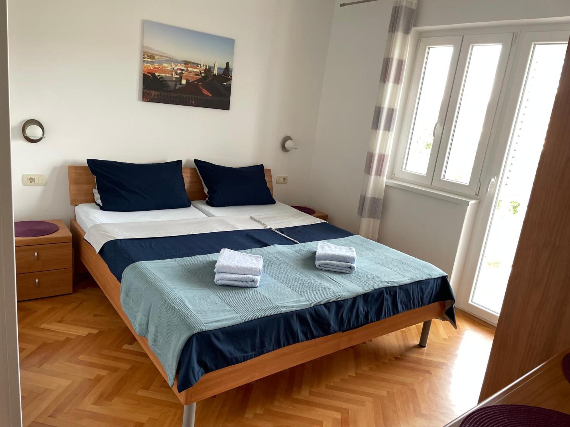 Superior Rooms Sea Side View Rab Town Esterno foto